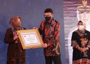 Menteri Tjahjo dan Bupati Irna Resmikan MPP Pertama di Banten