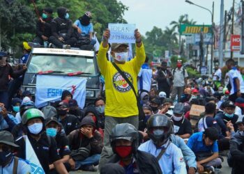 Disekat Polisi, Buruh Tangerang Batal ke Jakarta