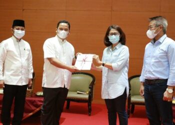 Pemkot Tangerang  Terima 190 Sertipikat Hak Pakai Tanah dari BPN