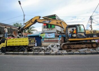 Dinas PUPR Tangerang Diduga Langgar Aturan Main Demi Jalan Mulus