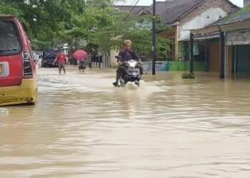 Banjir dan Longsor Hantam Ratusan Rumah di Kabupaten Lebak
