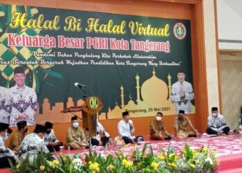 Wali Kota Arief Minta Guru Rapid Test dan Divaksin