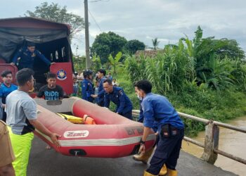 Seorang Bocah Tenggelam di Kali Jambu Cisereh, Pencarian Hari Kedua Belum Ditemukan