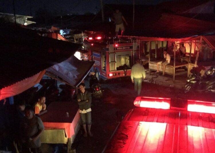 Toko Sembako di Pasar Labuan Terbakar, Kerugian Capai Rp 20 Juta