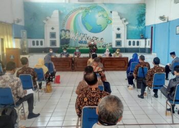 Rapat pembahasan PTM terbatas di tingkat Dindikbud Kabupaten Serang. (ISTIMEWA)