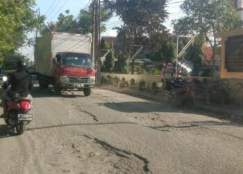 Warga Minta Agar Jalan Raya Teluknaga Diperbaiki, Kepala DBMSDA Kab Tangerang: Kita Cek Dulu