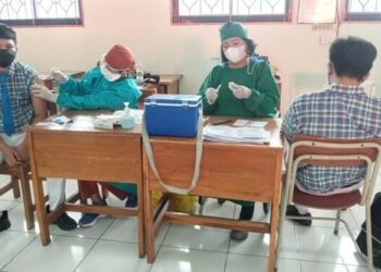 Digandeng BIN, SMA Negeri 8 Kota Tangerang Gelar Vaksinasi Covid-19