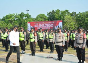Bupati Tangerang Pimpin Apel Gelar Pasukan Pengamanan Pilkades di 77 Desa