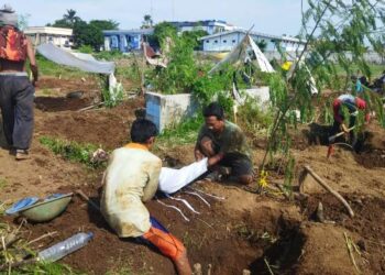 Ratusan Makam Tua Dibongkar di Neglasari, Jasad Dipindahkan ke TPU Selapajang