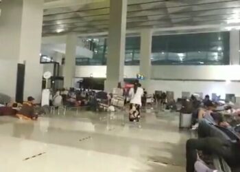 Ratusan Penumpang Pesawat Menumpuk di Bandara Soetta, Diduga Karena Antre untuk Karantina