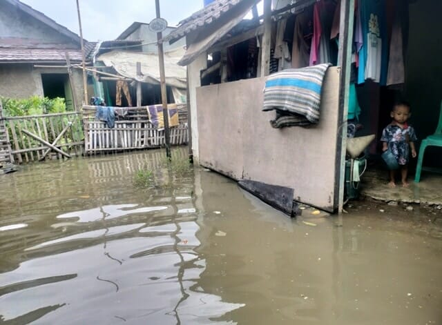 Banjir di Benda Masih Tinggi, Warga Sebut Bertambah Parah Sejak Ada Tol JORR II