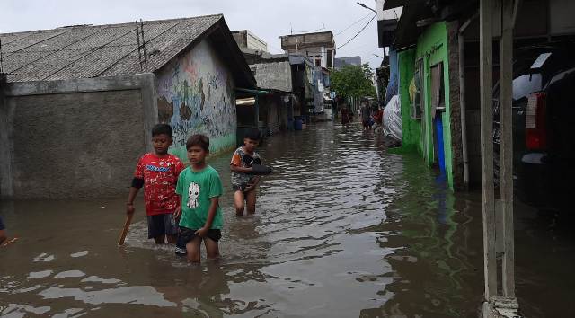 Hujan Semalaman, Kampung Rawa Bamban Kota Tangerang Tergenang