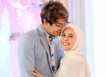 Kado Pernikahan Amplop dari Doni Salmanan, Rizky – Lesty : Tidak Mengikuti Perkembangan