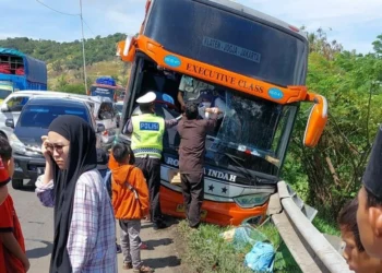 Empat Kendaraan Terlibat Kecelakaan Beruntun di Tol Tangerang Merak KM 95 A
