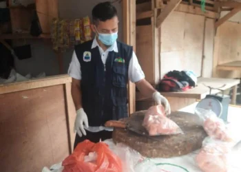 Cegah Daging Gelonggongan, Disnakeswan Lebak Cek Kualitas Daging di Pasar Tradisional