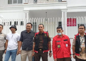 Kejati Banten Sita Rumah Mewah di Kelurahan Kreo