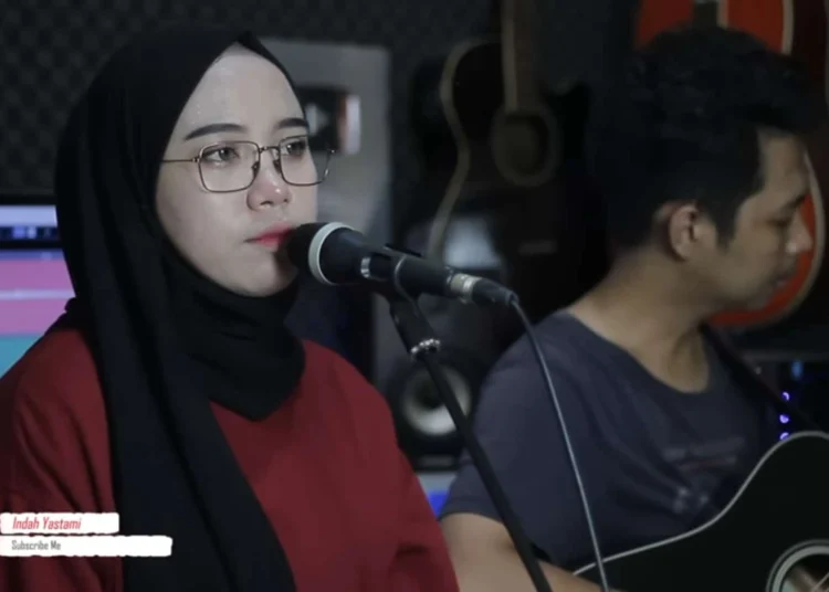 Lirik Lagu Benci Kusangka Sayang - Indah Yastami (Live Cover)